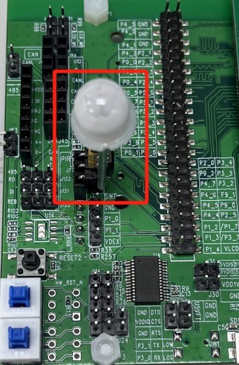 ../../../_images/Infrared_sensing_module_connecting_of_EVB_model_B.jpg